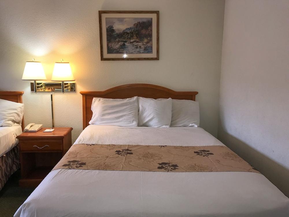 Americas Best Value Inn - Pendleton Buitenkant foto