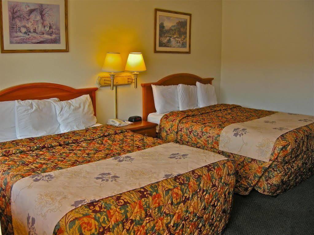 Americas Best Value Inn - Pendleton Buitenkant foto