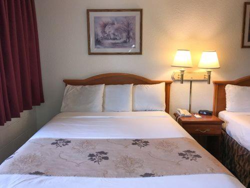Americas Best Value Inn - Pendleton Buitenkant foto